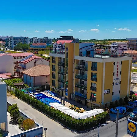 アパートホテル Tudor By Dedal